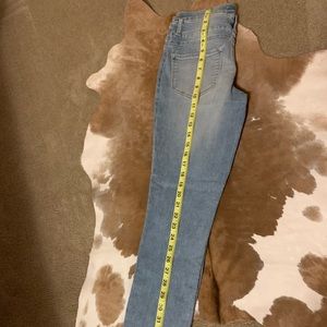 No boundaries jeans